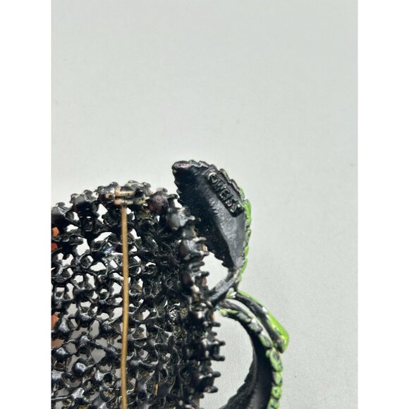 Vintage Signed WEISS Japanned Apple Pin Brooch Red Rhinestones Green Enamel Leaf - Picture 6 of 7